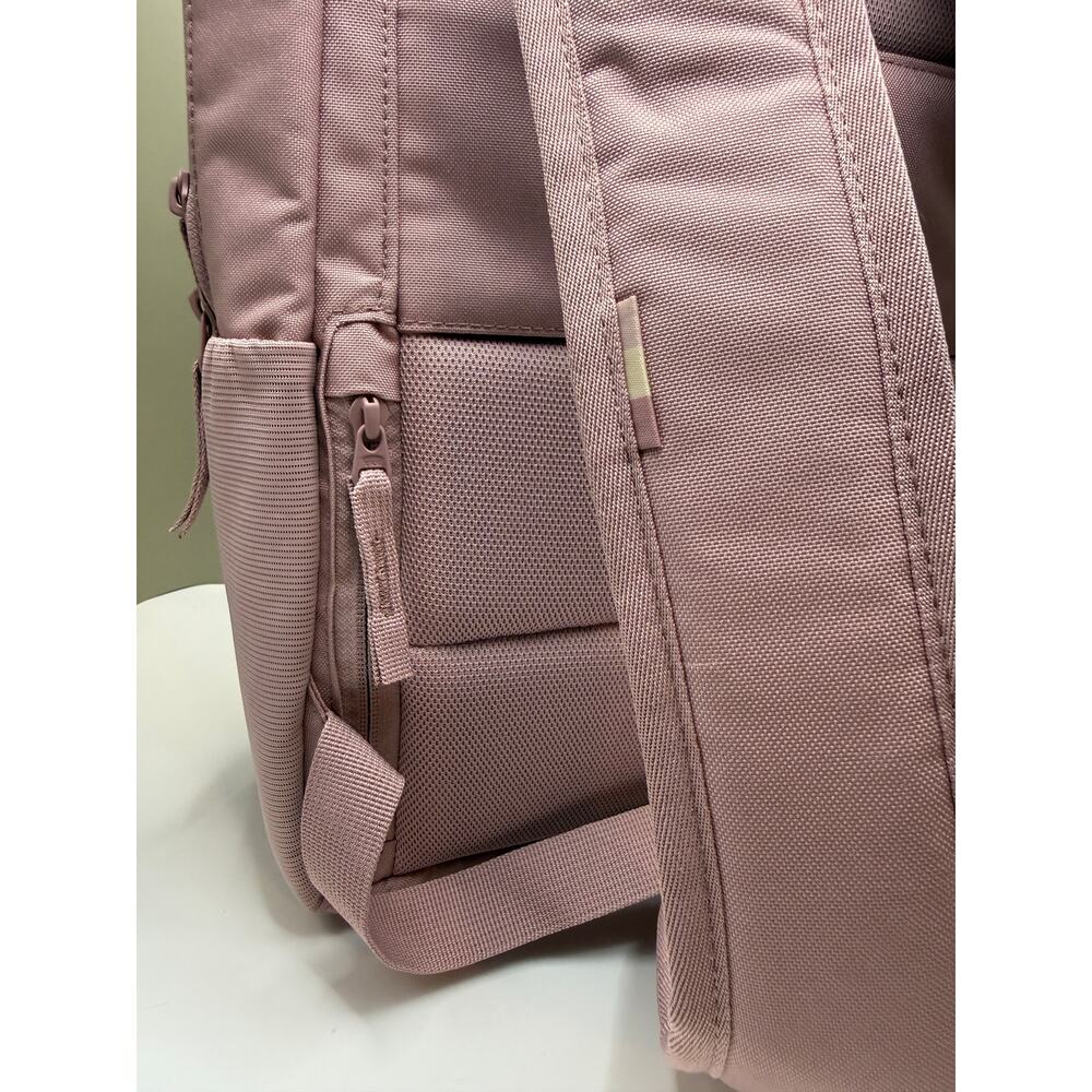 NWT GOT BAG Daypack 2.0 rose backpack 11-liter capacity padded laptop - Picture 7 of 12